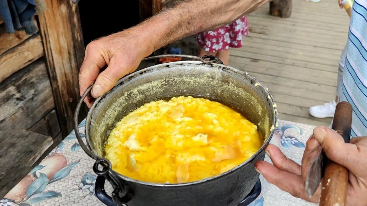 Balmoș – Rețeta tradițională din Munții Făgăraș