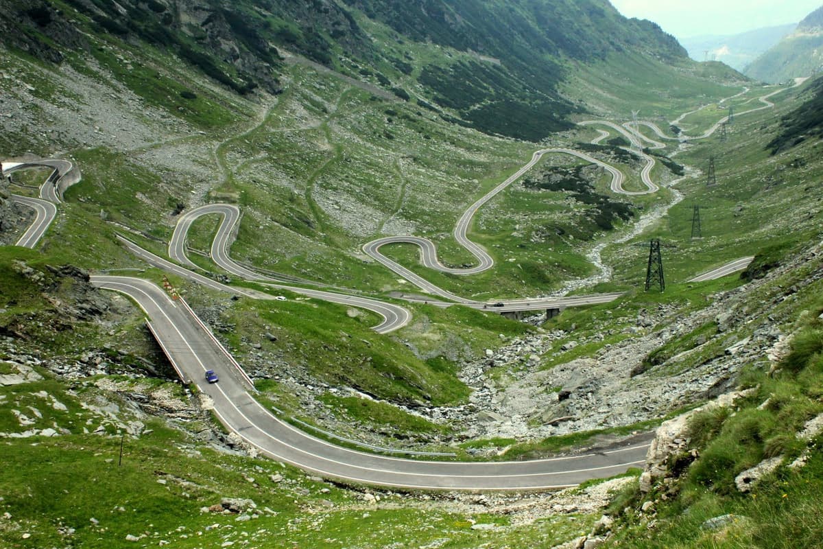 Transfăgărășan – Unde te relaxezi după cea mai spectaculoasă șosea din România
